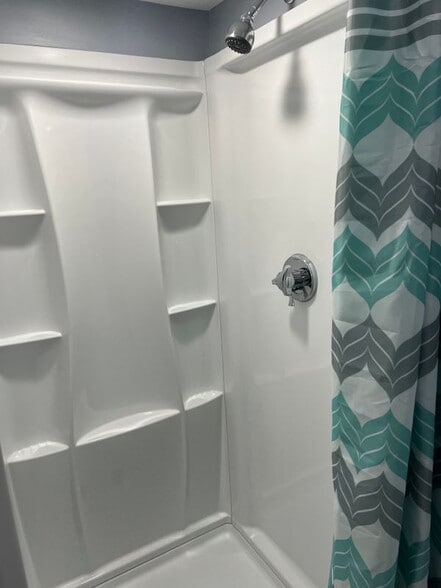 Building Photo - 136 Seamans St