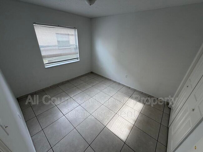 Building Photo - 4911 E Temple Heights Rd