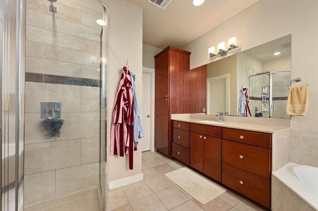 Building Photo - 2819 Corbin Ln