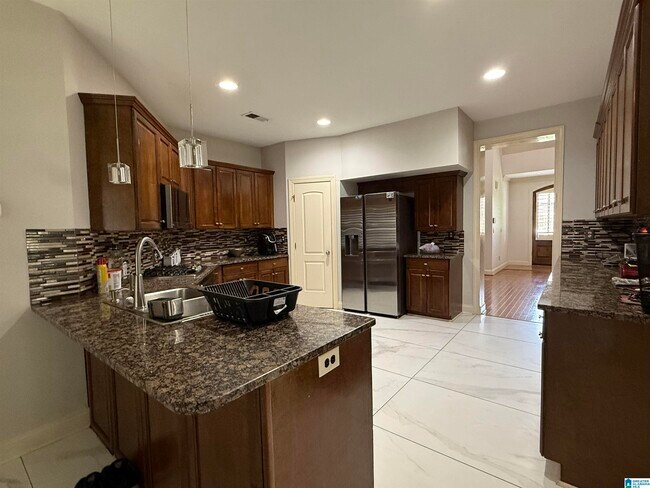 Building Photo - 2304 Arbor Glen