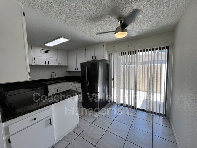 Building Photo - 433 Bradshaw Ln