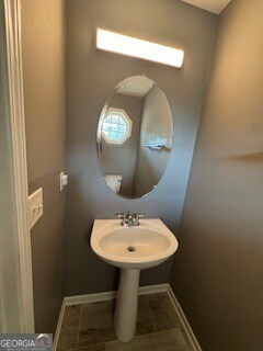 Building Photo - 6213 Hickory Ln Cir