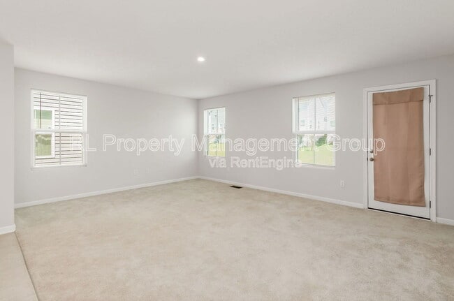 Building Photo - 8616 Gable Lp