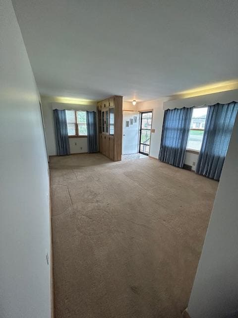 Building Photo - 2670 River Rd Dr
