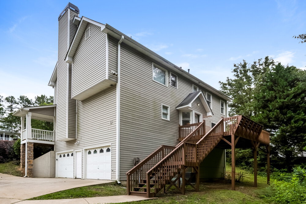 Building Photo - 815 Tynsdale Dr