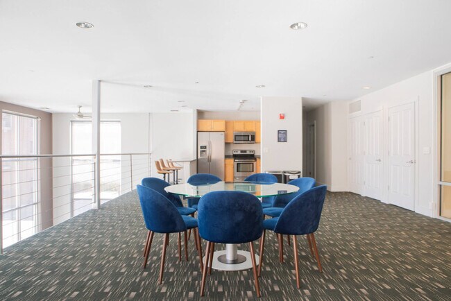 Building Photo - 132 N Jefferson St