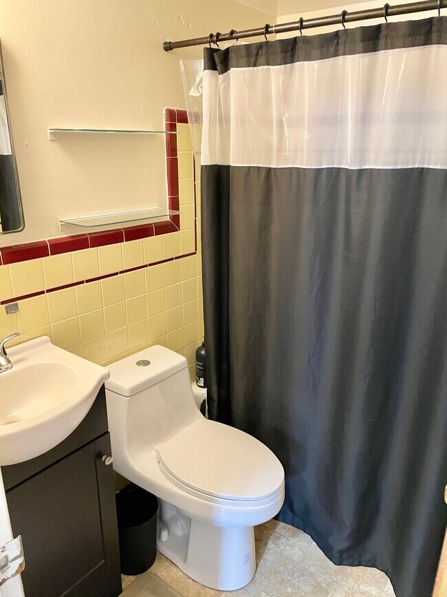 photo apr 17, 12 03 13 pm - Hillside Apartments