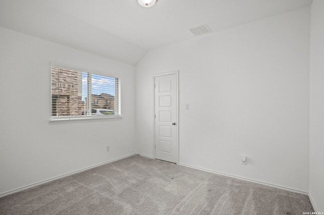 Building Photo - 4964 Park Mnr