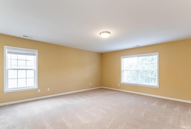 Building Photo - 213 Bikram Dr