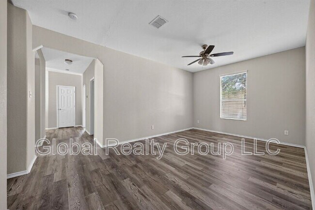 Building Photo - 16222 Galloping Oak