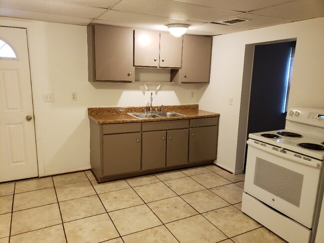 Building Photo - 6139 Old William Penn Hwy