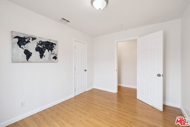 Building Photo - 3933 Woolwine Dr