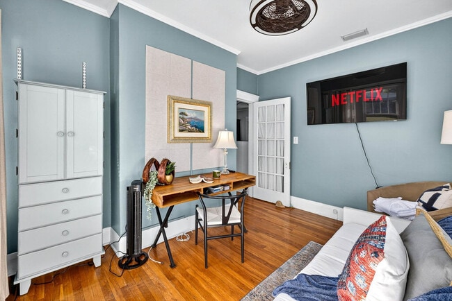 Building Photo - 3321 W San Juan St