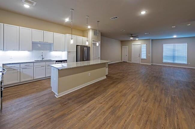 Building Photo - 1724 Partnership Way