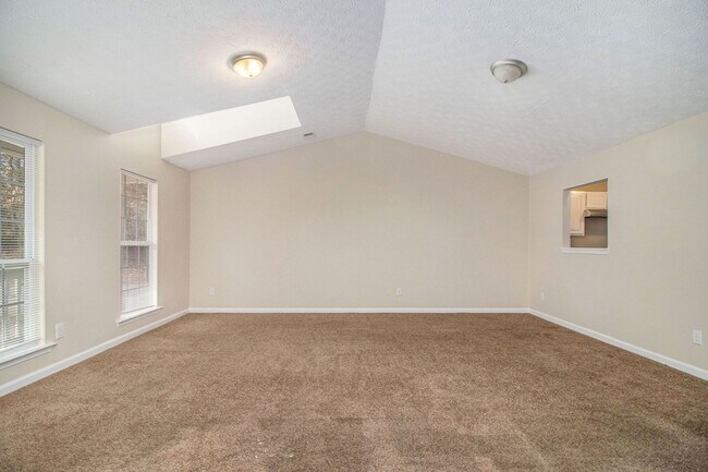 Building Photo - 4 Bedroom in Stonecrest