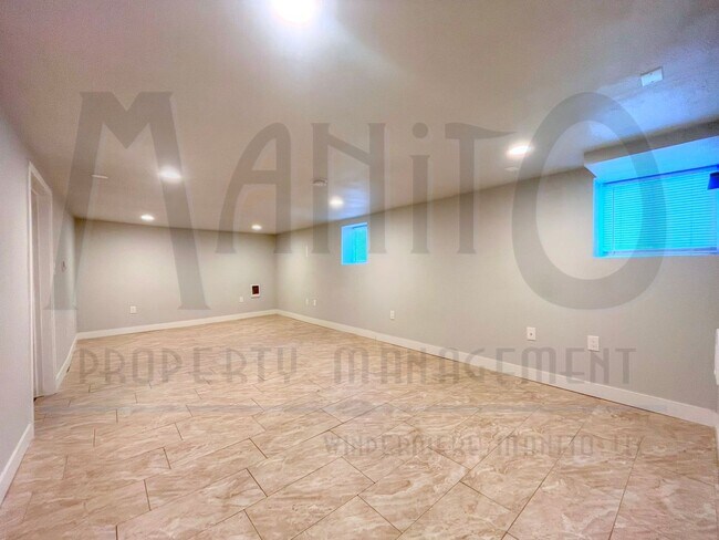 Building Photo - Garland Triplex