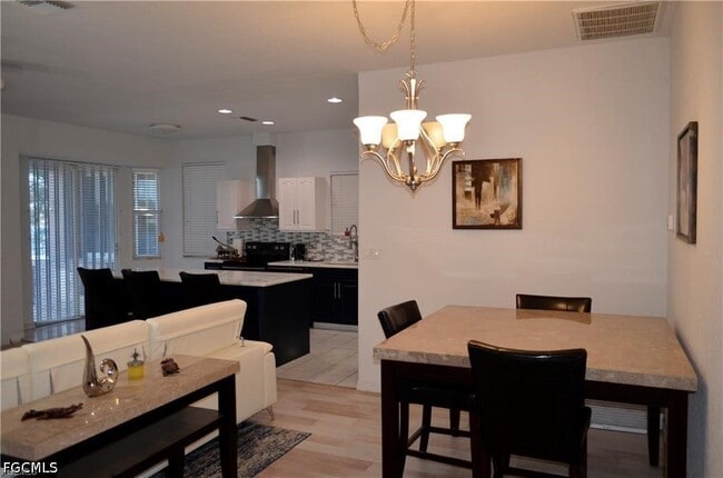 Building Photo - 1702 Emerald Cove Dr