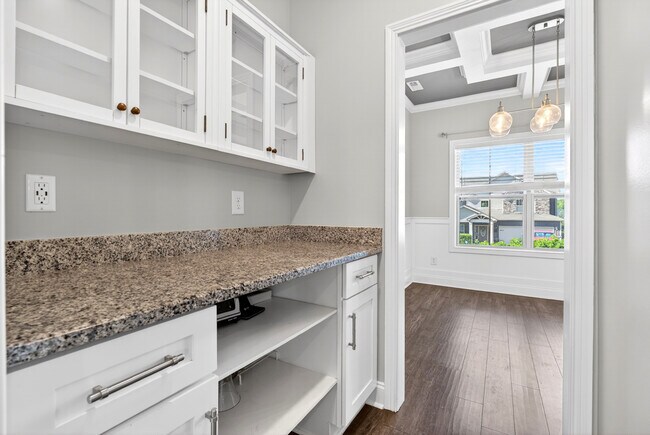 Building Photo - 104 Woodtrace Ct