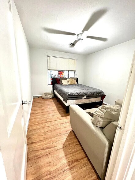 Building Photo - 2811 Rosedale St