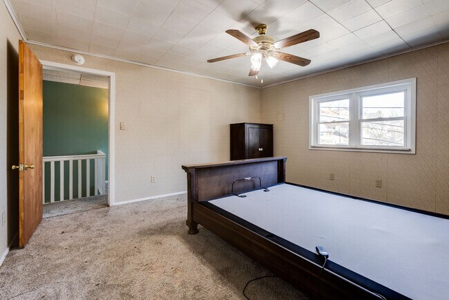 Building Photo - AVAILABLE NOW! 3 bed, 2 bath AMAZING House in Allentown!!!