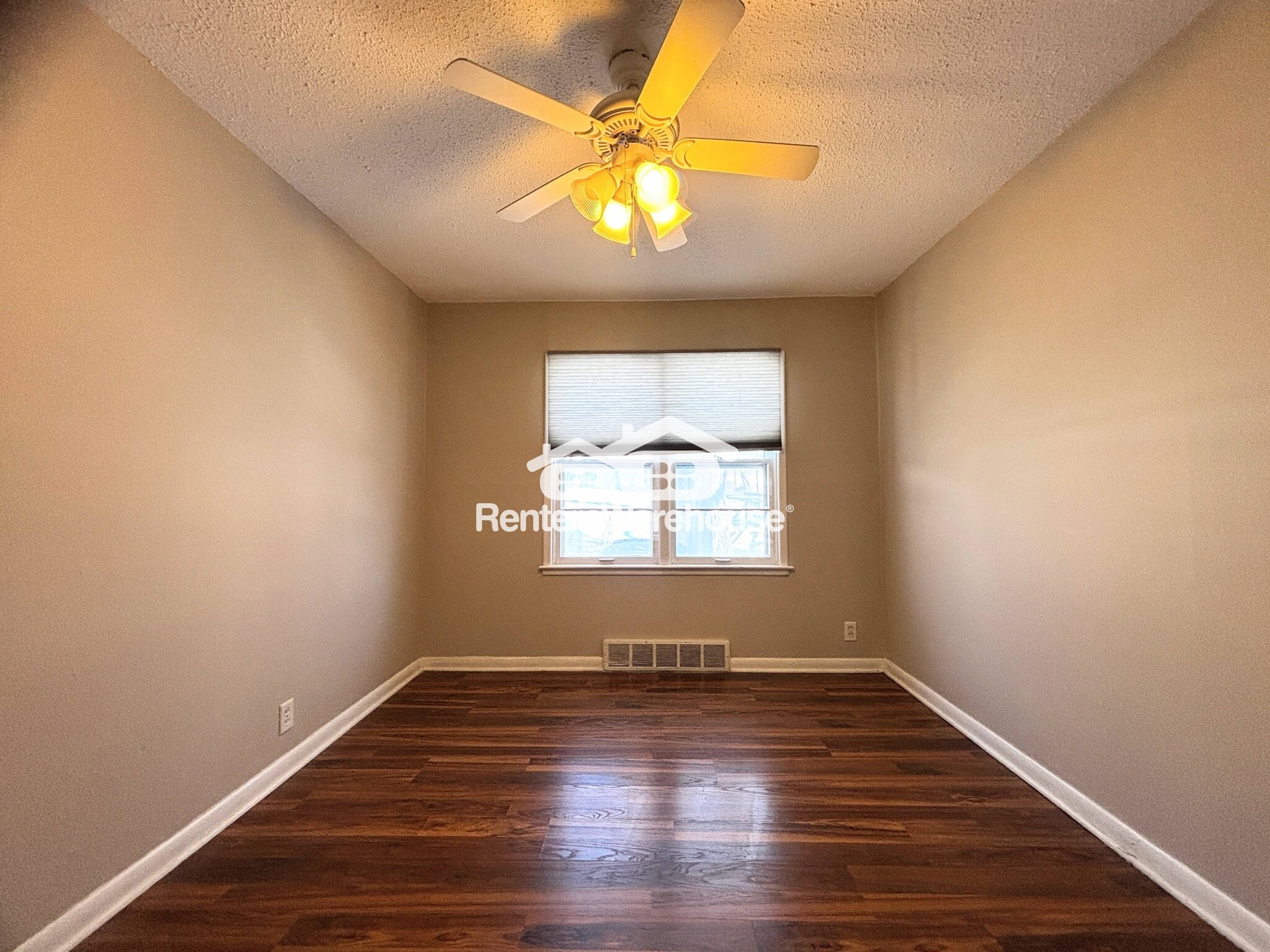 Building Photo - 1145 65th St