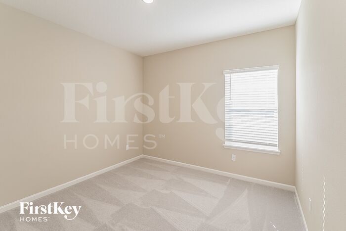 Building Photo - 5659 Kellar Cir