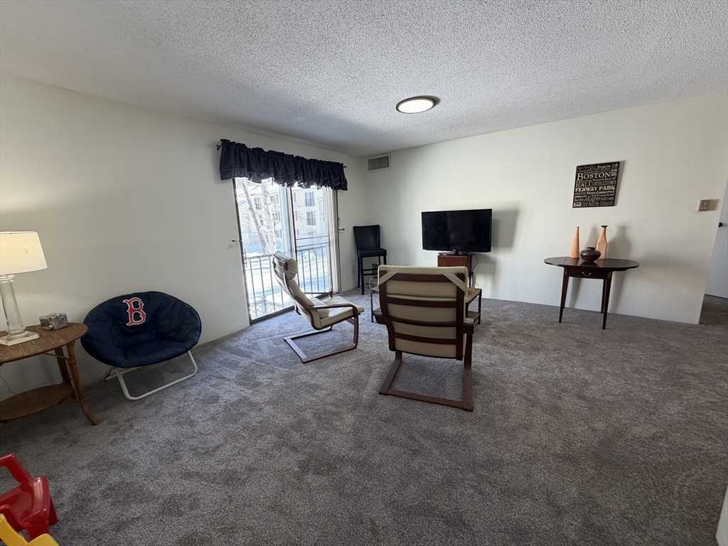 Building Photo - 15 Village Way