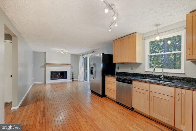 Building Photo - 12236 Stoney Bottom Rd