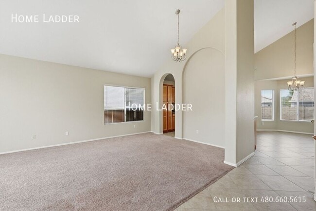 Building Photo - 599 W Country Estates Ave