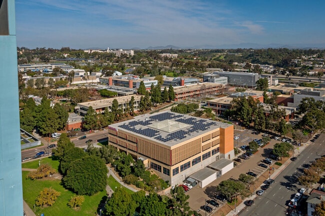 Roof Deck View NE - 1080 Park Blvd