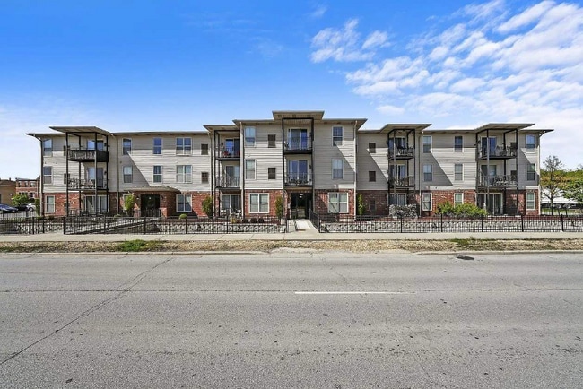 Building Photo - 6614 W 65th St