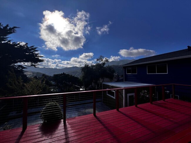Building Photo - 1157 Manzanita Dr