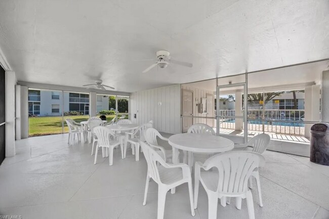 Building Photo - Charming 2 Bed 2 Bath Condo in Naples COMING SOON