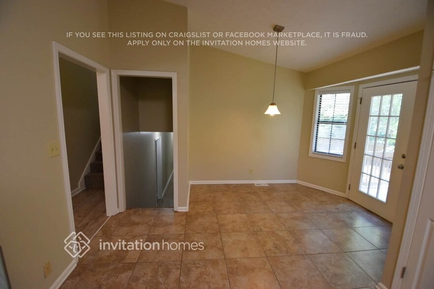 Building Photo - 373 Rustic Ridge Cir