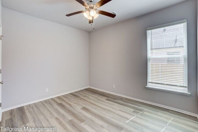 Building Photo - Spacious 4-Bedroom, 2.5-Bath in Broken Arrow!