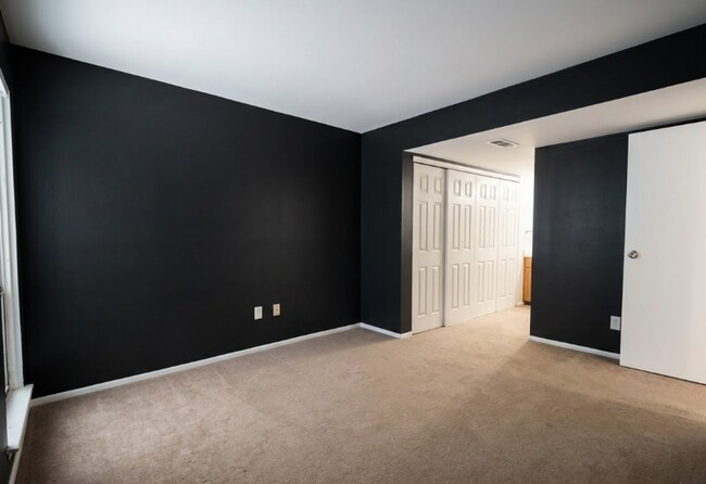 Building Photo - 4645 Merrimar Cir E