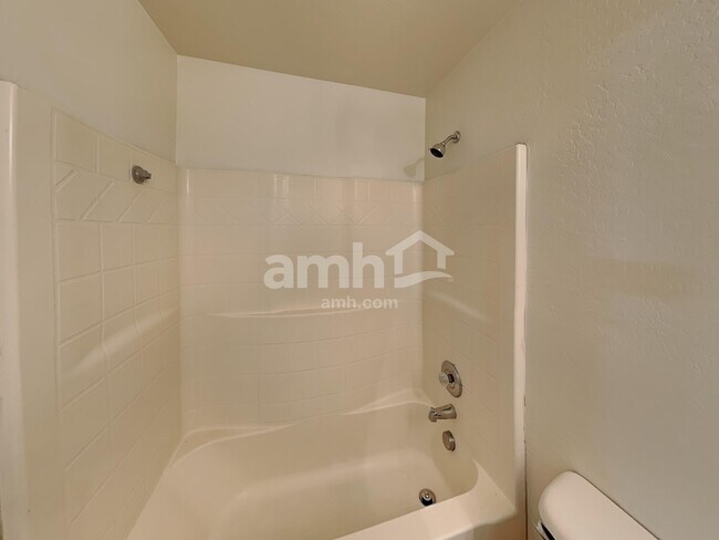 Building Photo - 10913 W Minnezona Ave