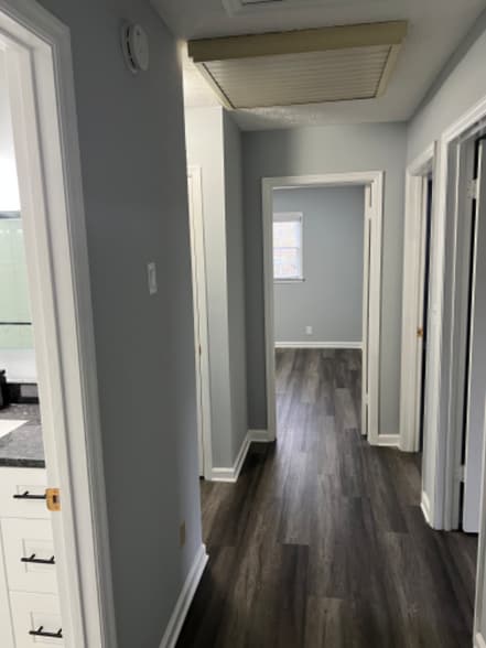 Building Photo - 6959 Lockridge Dr NW