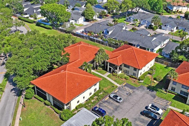 Building Photo - 305 Hammock Pine Blvd