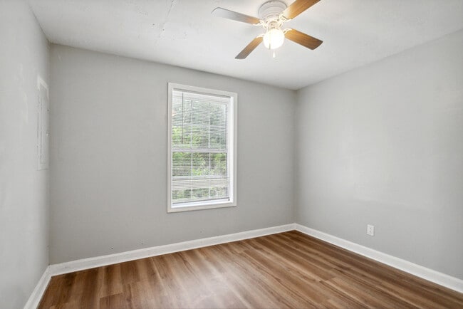 Building Photo - 2550 Farmer Rd NW