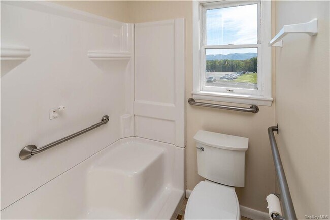 Building Photo - 8 Herman Ave