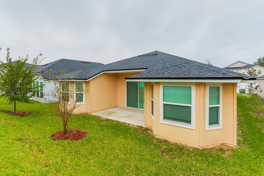 Building Photo - 2643 Salt Lake Dr
