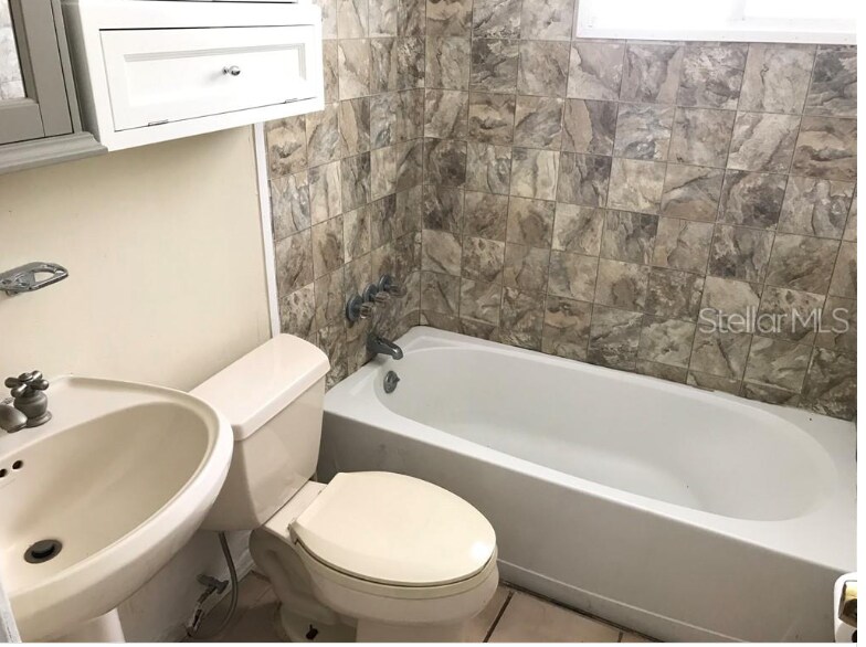Bathroom - 5610 E 29th Ave