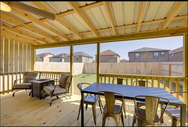 Building Photo - First Time Rental! 4 Bedroom 2 1/2 Bath ~M...