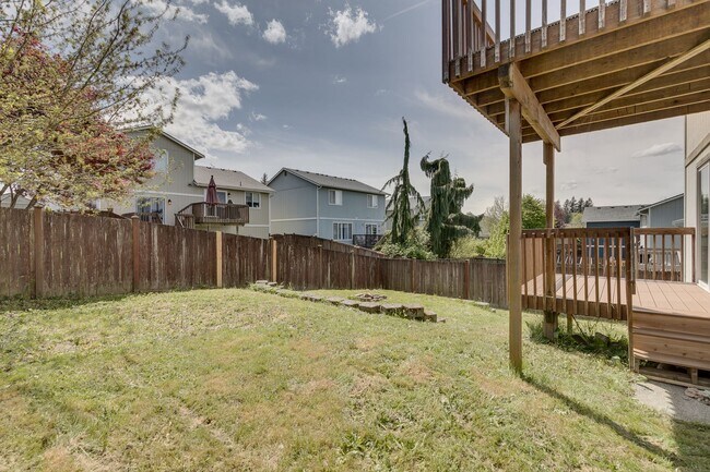 Building Photo - Lake Stevens Home For Rent!