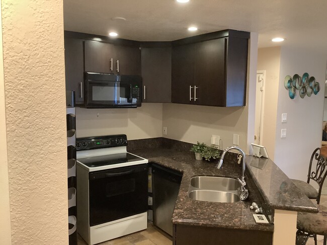 Kitchen New Appliances Kitchen Countertops - 490 Elm Dr