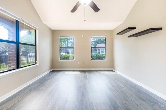 Building Photo - 1711 Bennetts End