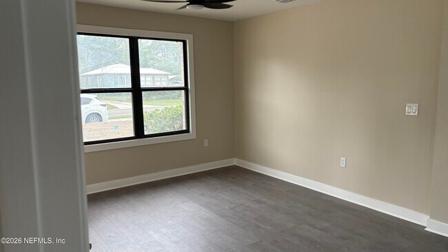 Building Photo - 5933 Jammes Rd