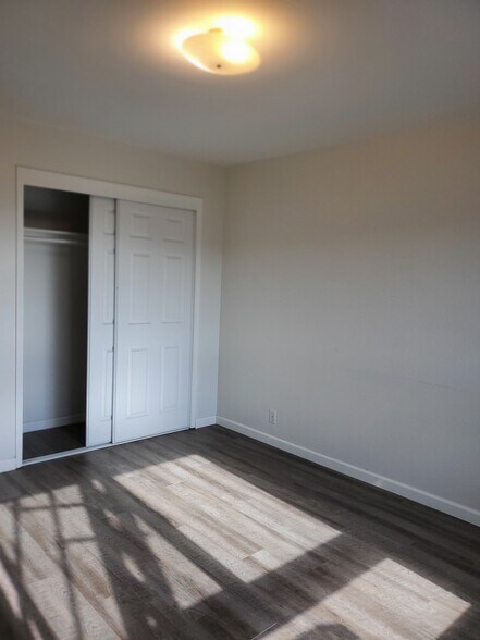 Building Photo - 50 3rd Ave