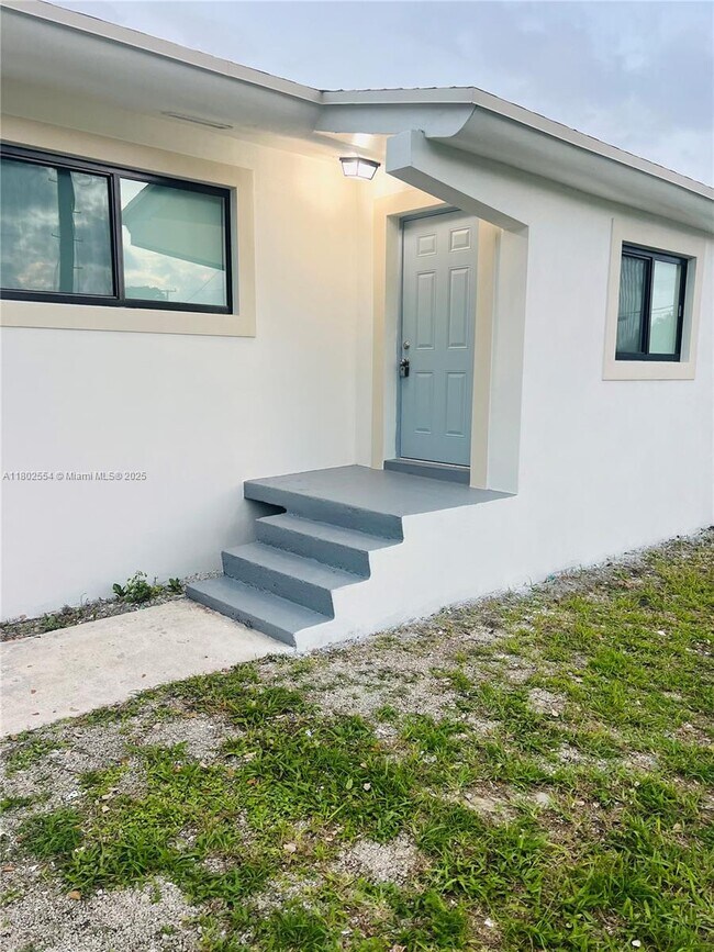 Building Photo - 5601 NW 31st Ave